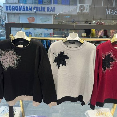 Свитер Julia (52-54) JL863 black-beige (деми) Julia JL863 black-beige