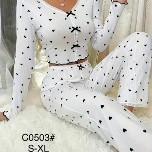 Пижама Brilliant (42-48) C0503 white-black (деми) Brilliant C0503 white-black