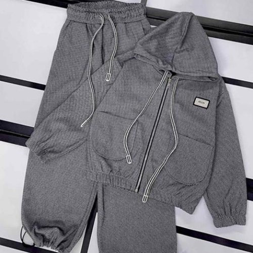 Костюм спорт Kosmy (128-152) 552 d.grey (деми) Kosmy 552 d.grey