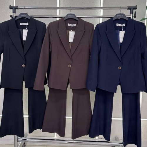 Костюм Nefertiti (36-42) NF120 black (деми) Nefertiti NF120 black