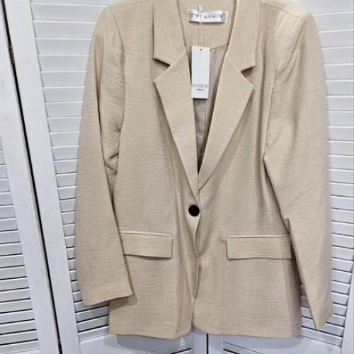 Пиджак Nefertiti (36-44) NF143 beige (деми) Nefertiti NF143 beige