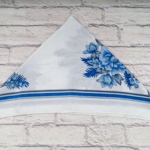 Платок Shawls (82*82) P140 white (деми) Shawls P140 white