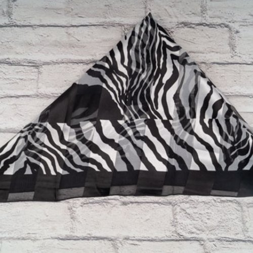 Шарф Shawls (70*70) P155 black (деми) Shawls P155 black