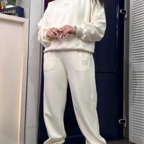 Костюм спорт Style Nadezhda (one size) 30122 white (деми) Style Nadezhda 30122 white