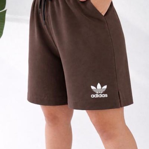 Шорты Nefertiti (52-58) 558 brown (лето) Nefertiti 558 brown