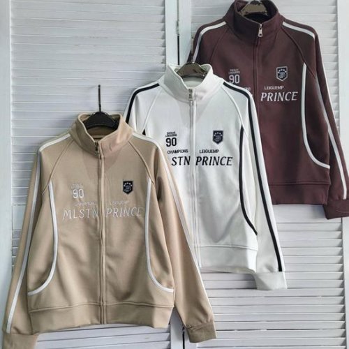 Кофта спорт Nefertiti (one size) 833 white (деми) Nefertiti 833 white