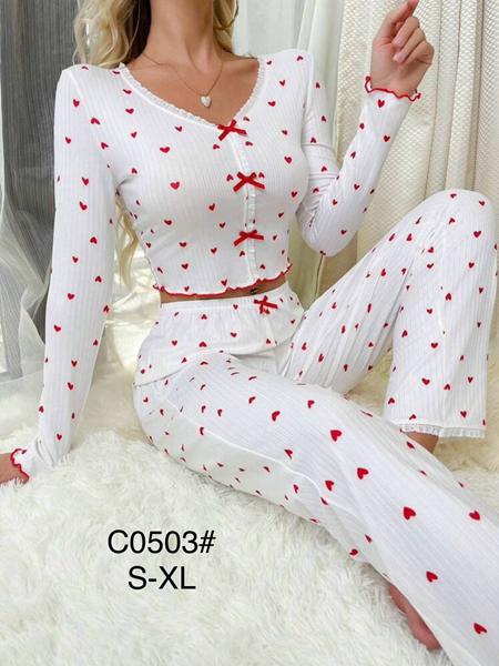 Пижама Brilliant (42-48) C0503 white-red (деми)
