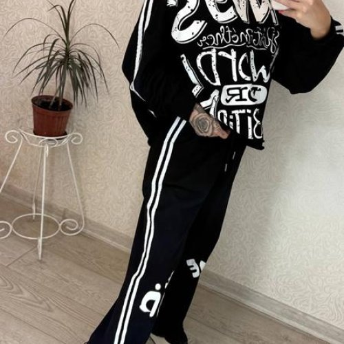 Костюм спорт Lora (M-XL) LR1707 black (деми) Lora LR1707 black